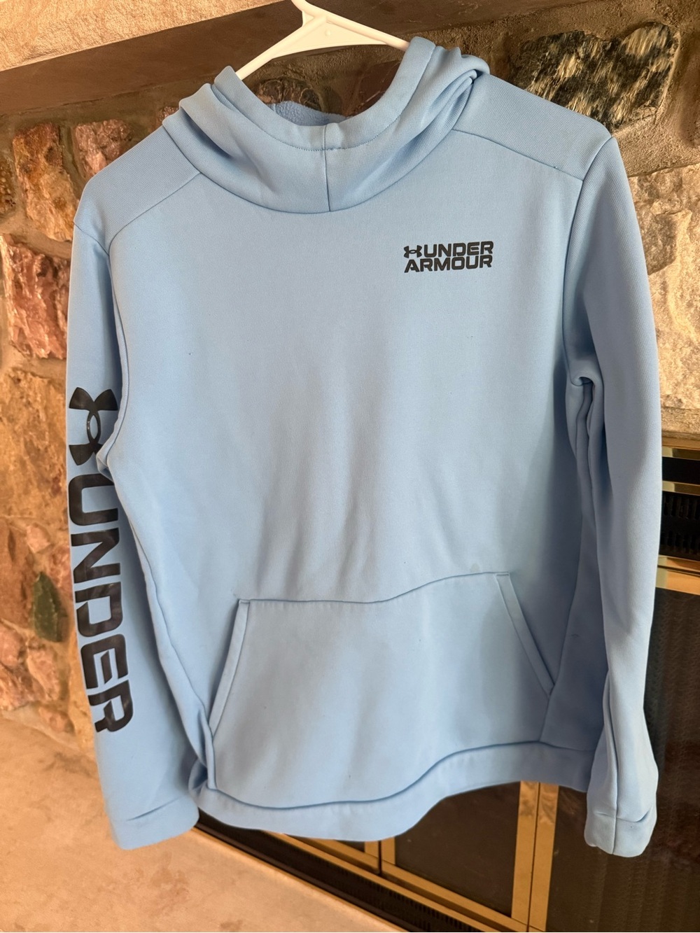 Under Armour boys XL sweatshirt